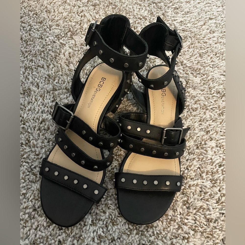 BCBGeneraion new black sandals